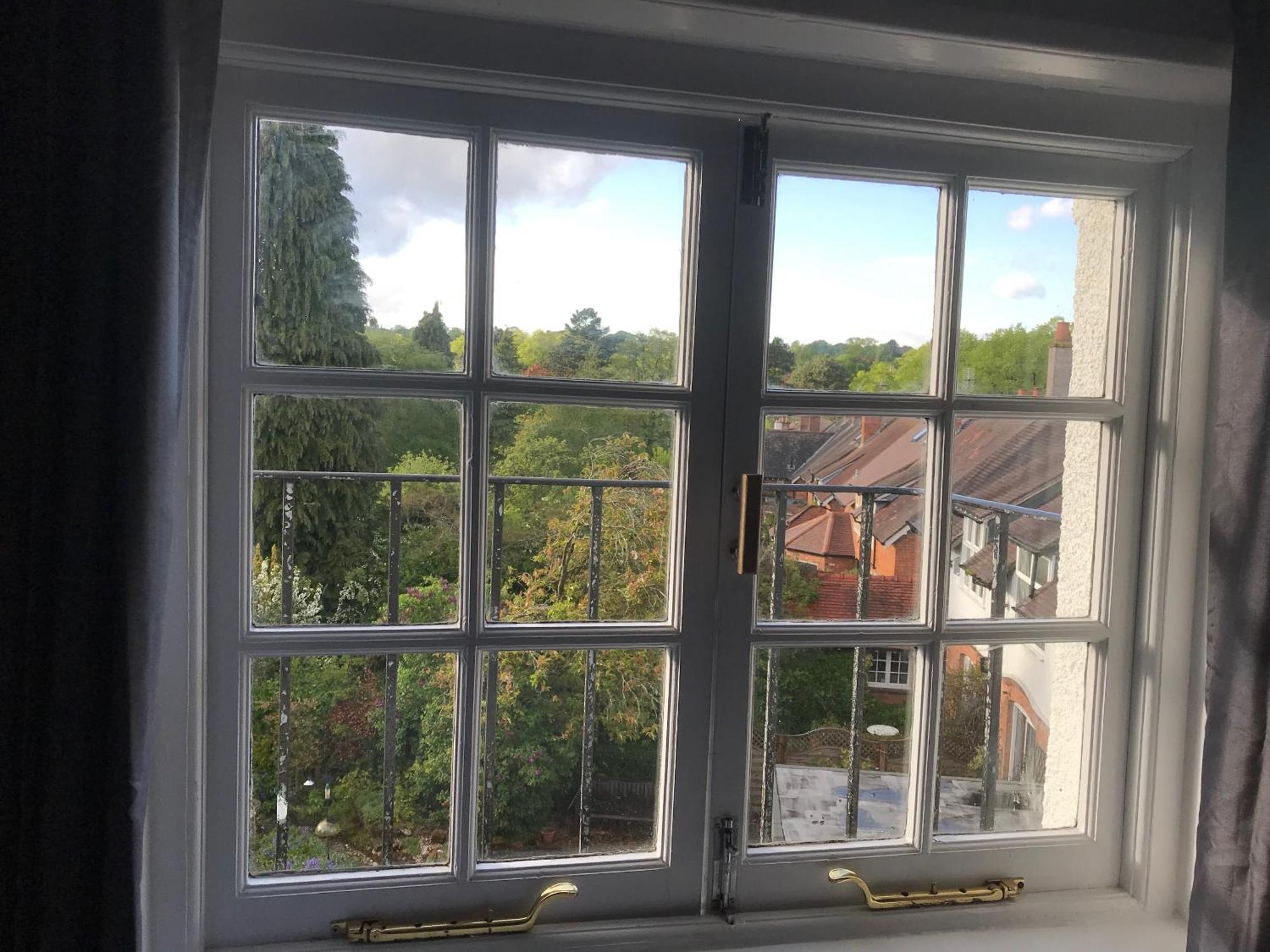 Old Farm Hotel Birmingham Room photo
